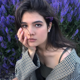 Elena D.