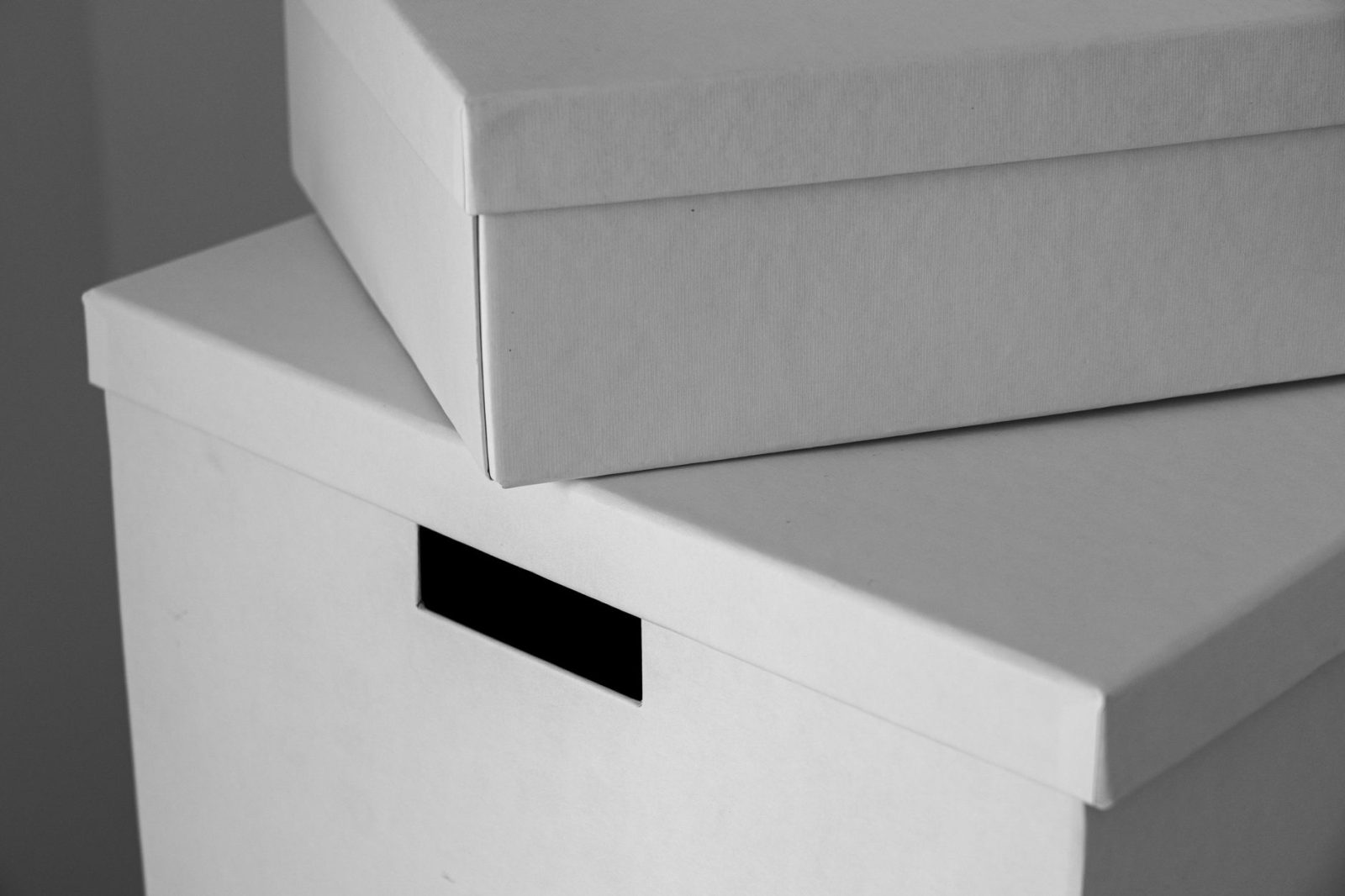 Cum să alegi cutiile din carton de la IKEA: Opțiuni pentru mutare și organizare