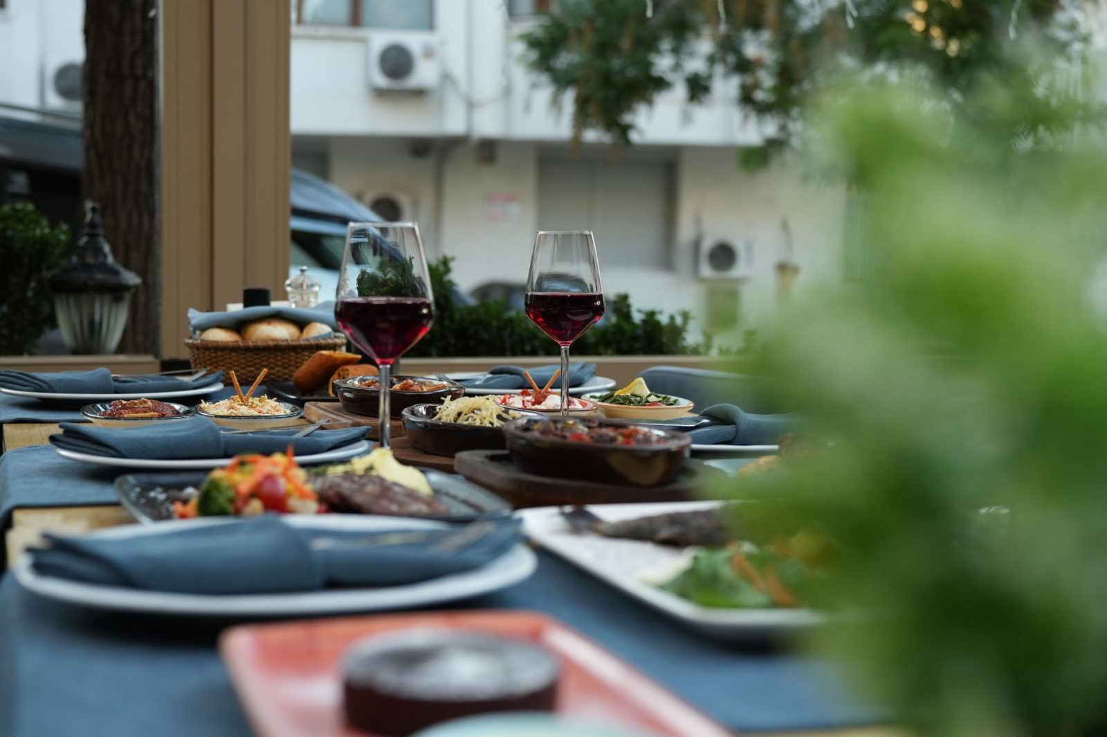 Coș de picnic pliabil: Cum să alegi modelul potrivit pentru ieșirile în natură
